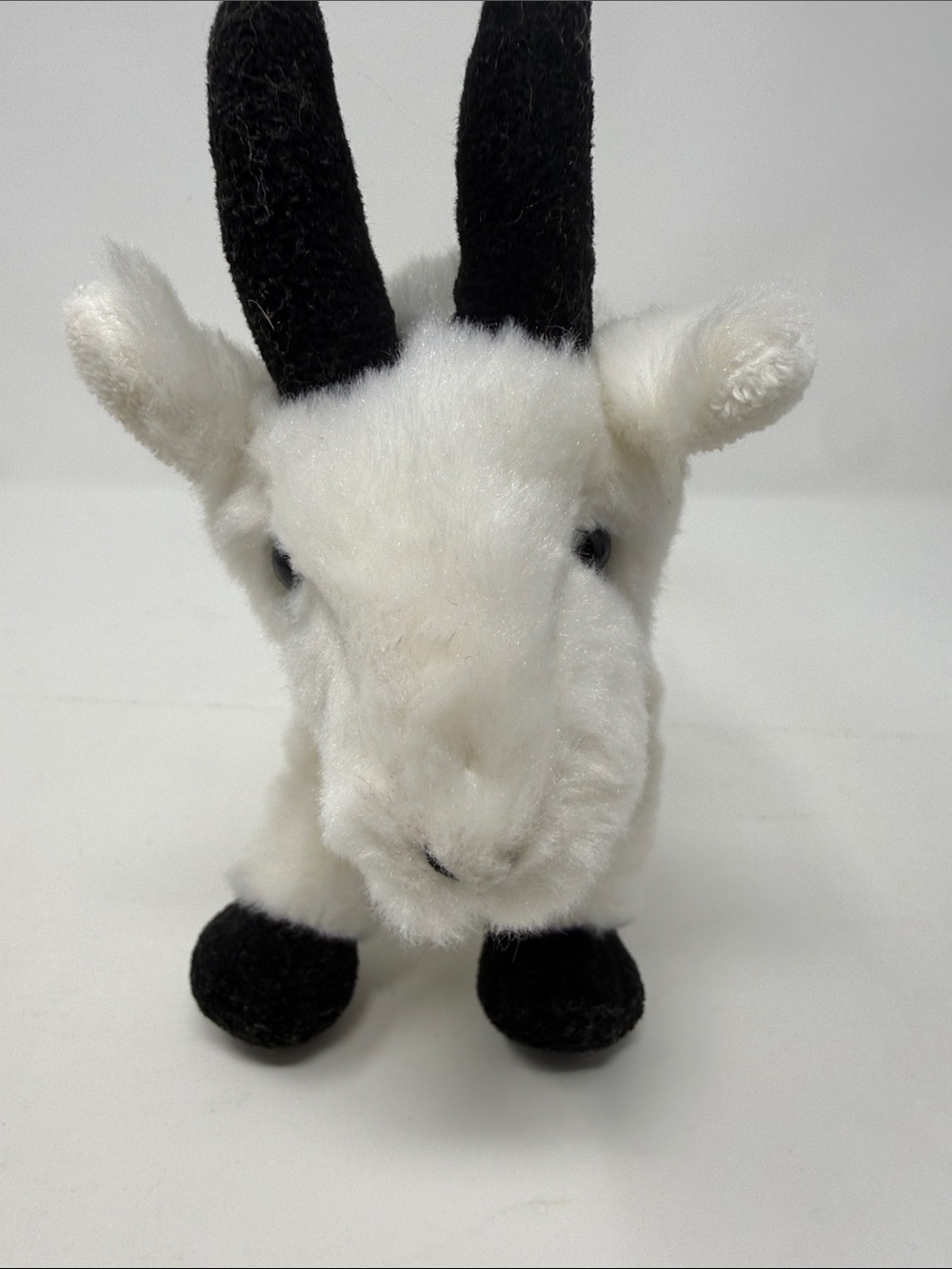Aurora Rocky Mountain Goat Stuffed Animal Toy - White and Black 7”x 6”